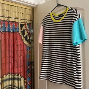 Striped shirt with different colored sleeves